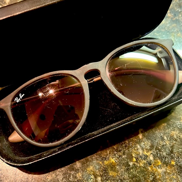 Accessories - Ray-Ban Gradient Collection Sunsglasses